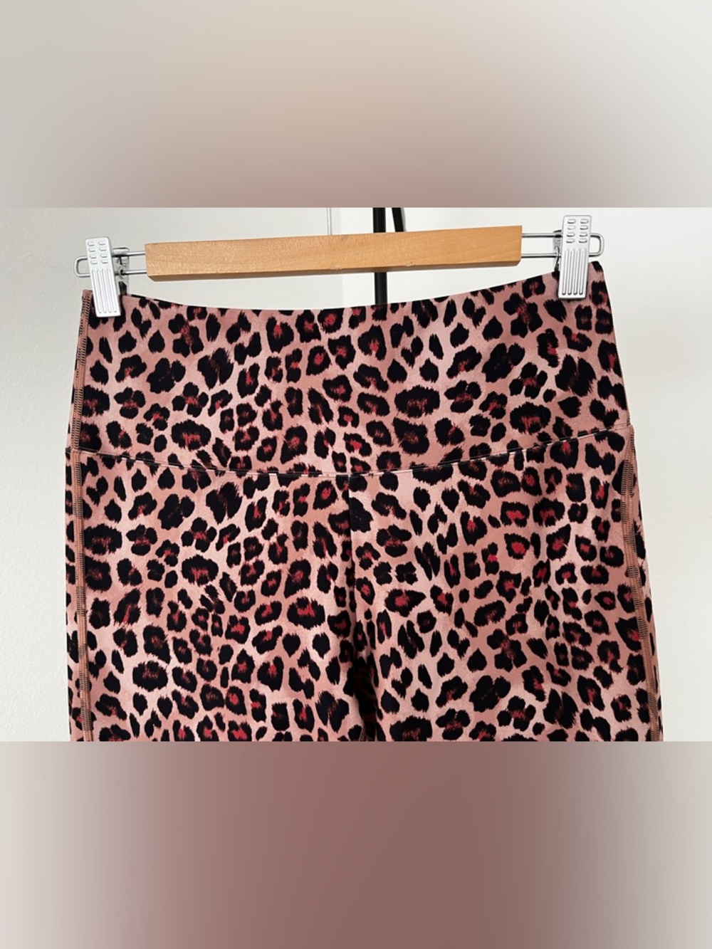 Summersalt Leopard Print Leggings | Chic Activewear | Yoga Pilates Gym - Picture 5 of 10